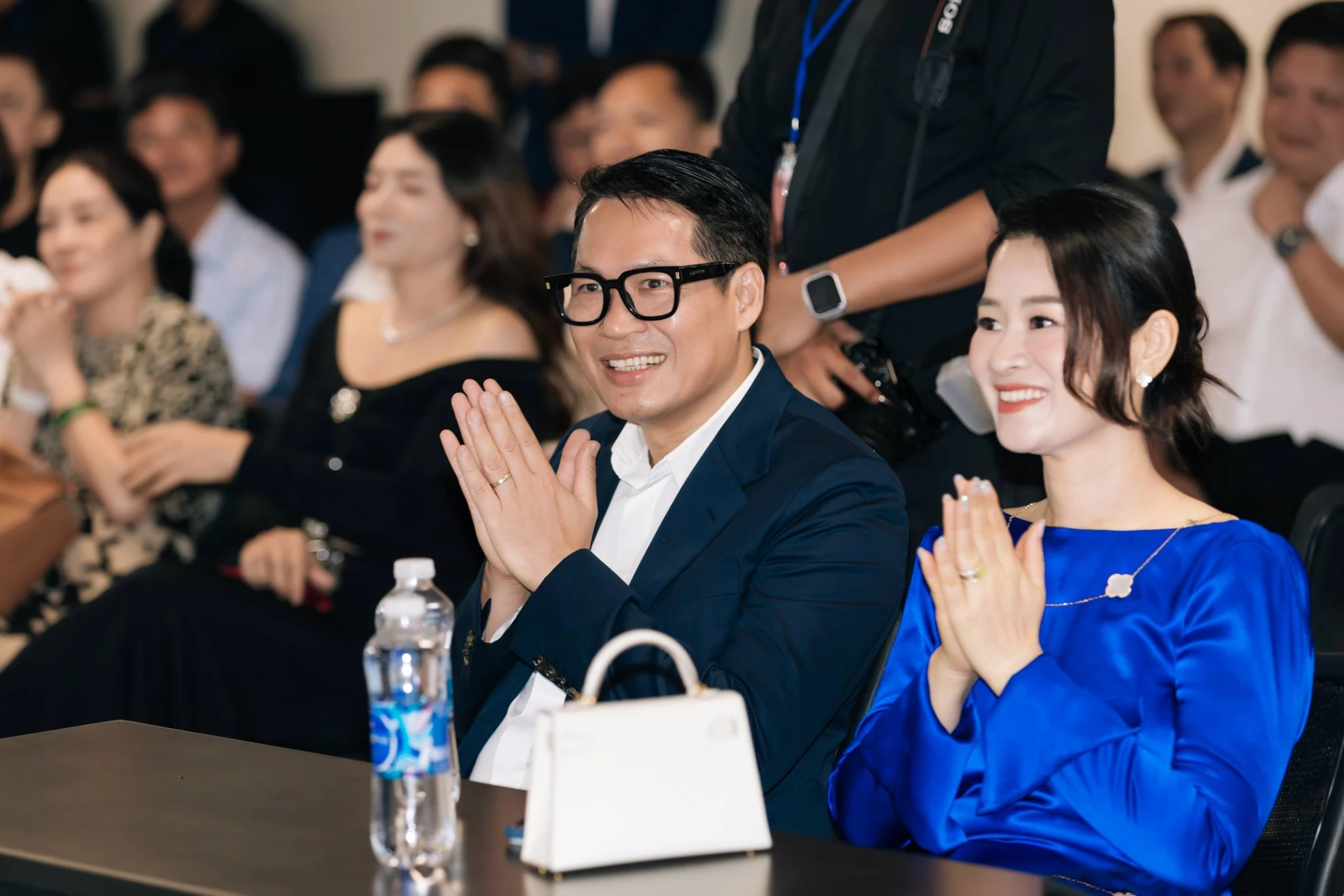 https://static.quochuyanhcorp.vn/17640/2024/Quốc/Apollo Haus/Album ảnh/Khánh thành/khanh-thanh-apollo-haus (96).jpg